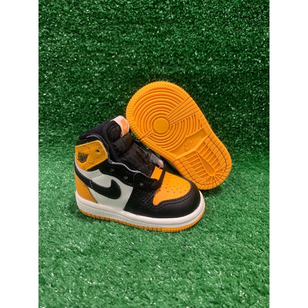 Nike Air Jordan 1 High Retro OG Yellow Toe Taxi Kids Basketball Shoes Size 3 C